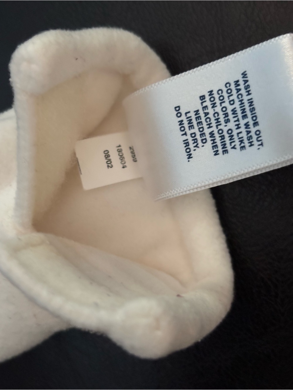 Baby Gap Fleece Mittens Unisex 6-12 Months Warm Winter Off White Cream Bear Ears - Picture 4 of 4